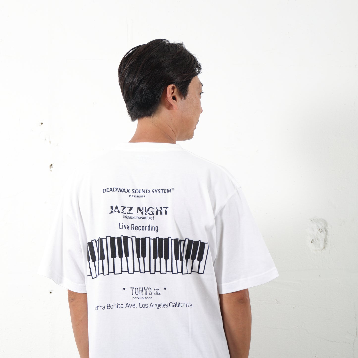 TONYS [WR6-TS02] White