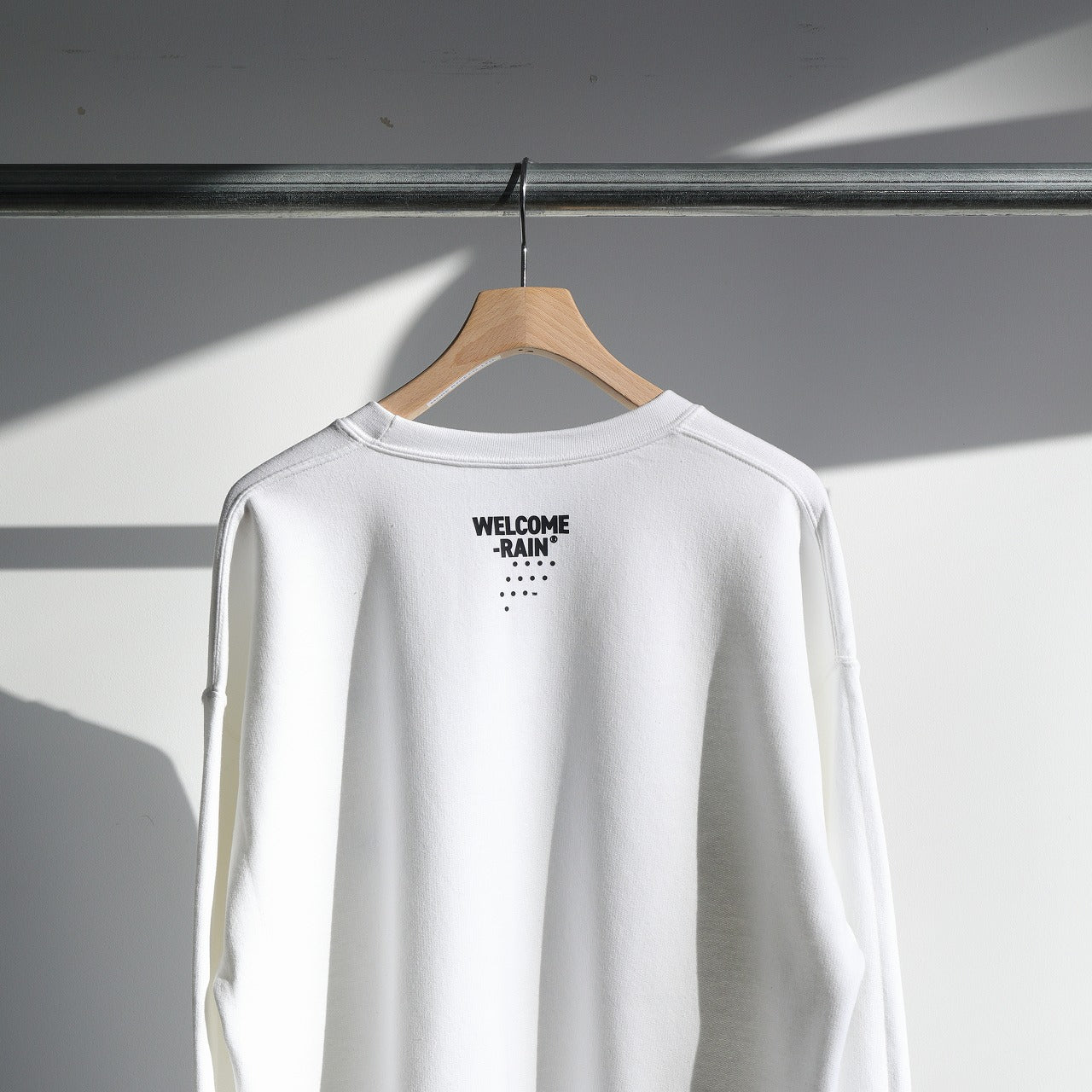 Nr. Barker Sweatshirt [WR8-SW02] WHITE