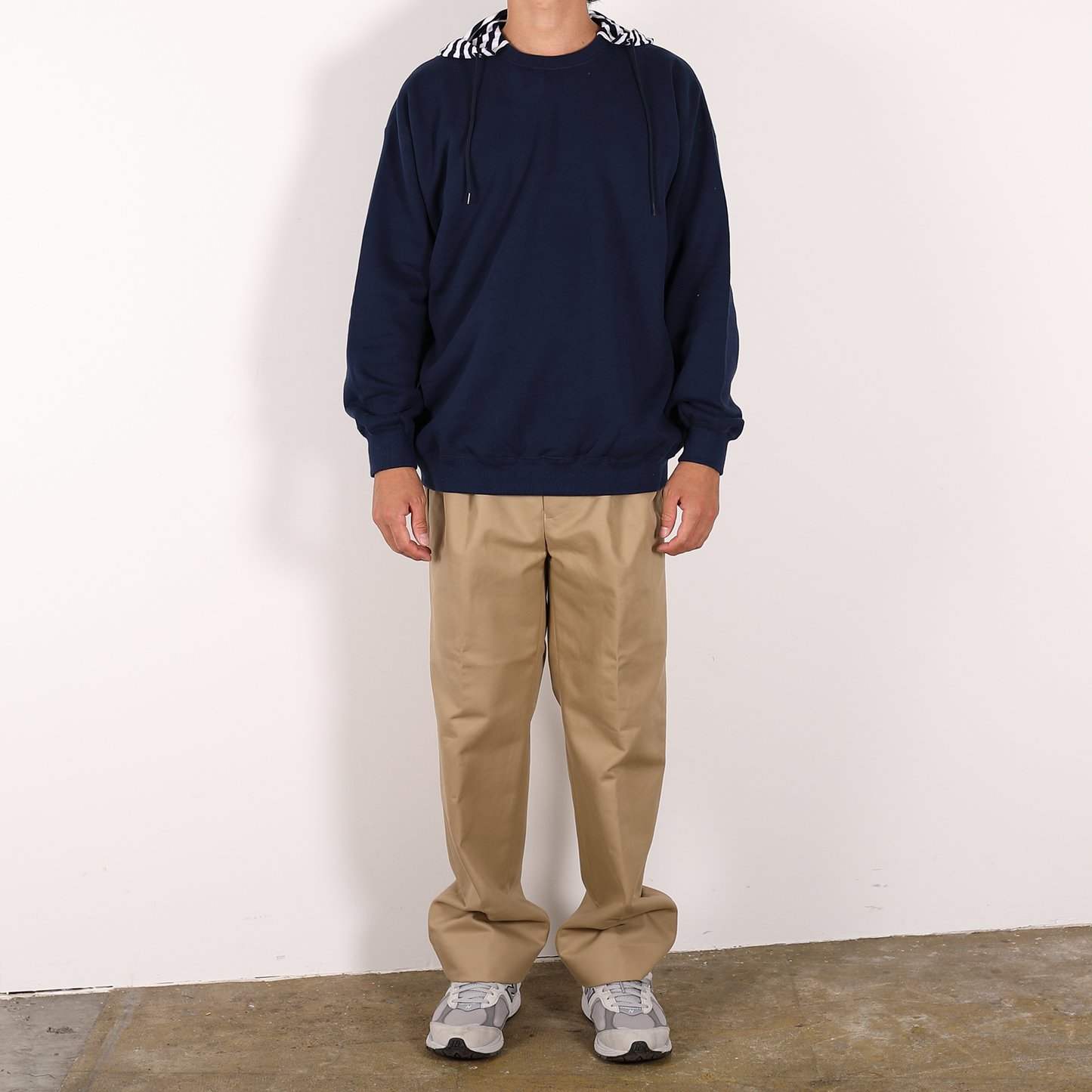 CREW NECK HOODIE [WR1-SW002C] Navy × Navy