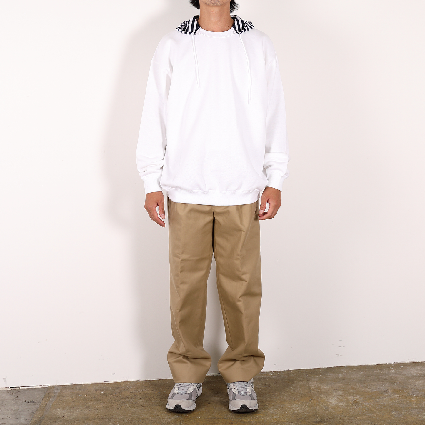 CREW NECK HOODIE [WR1-SW002C] White ×Navy