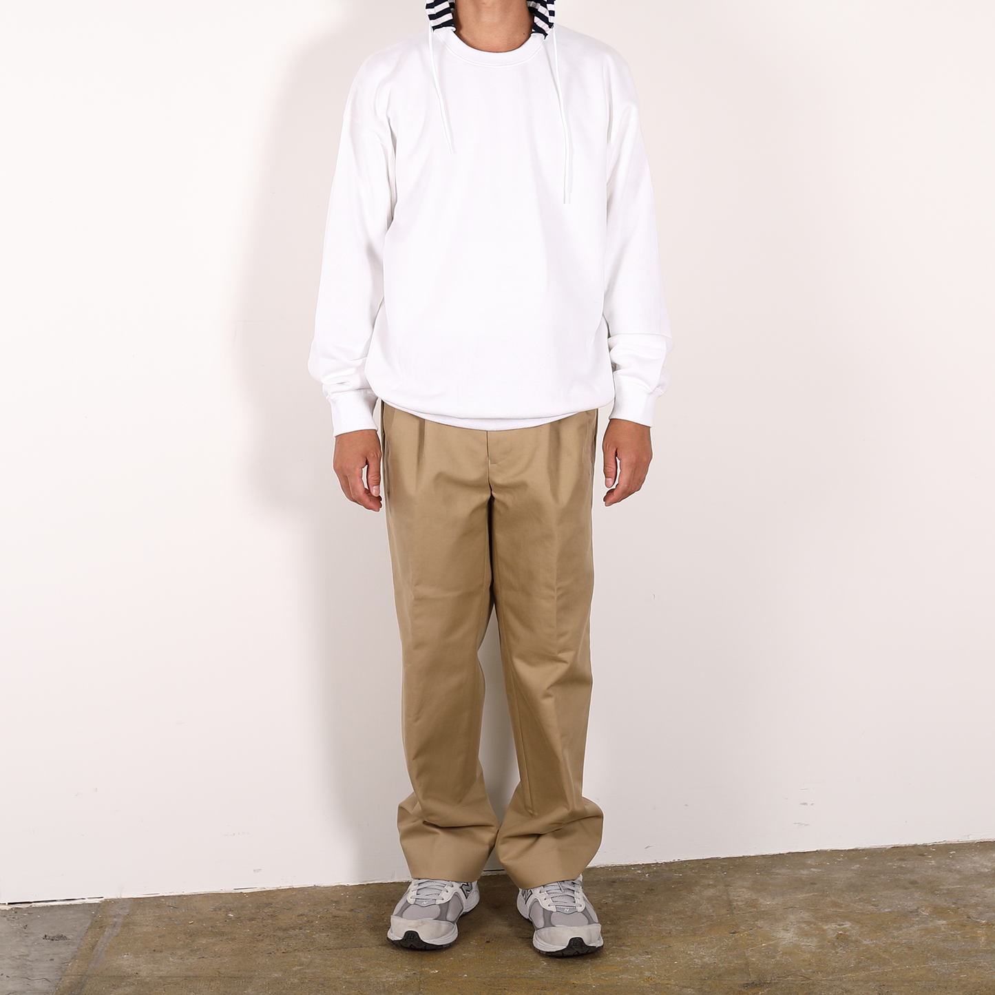 CREW NECK HOODIE [WR1-SW002C] White ×Navy